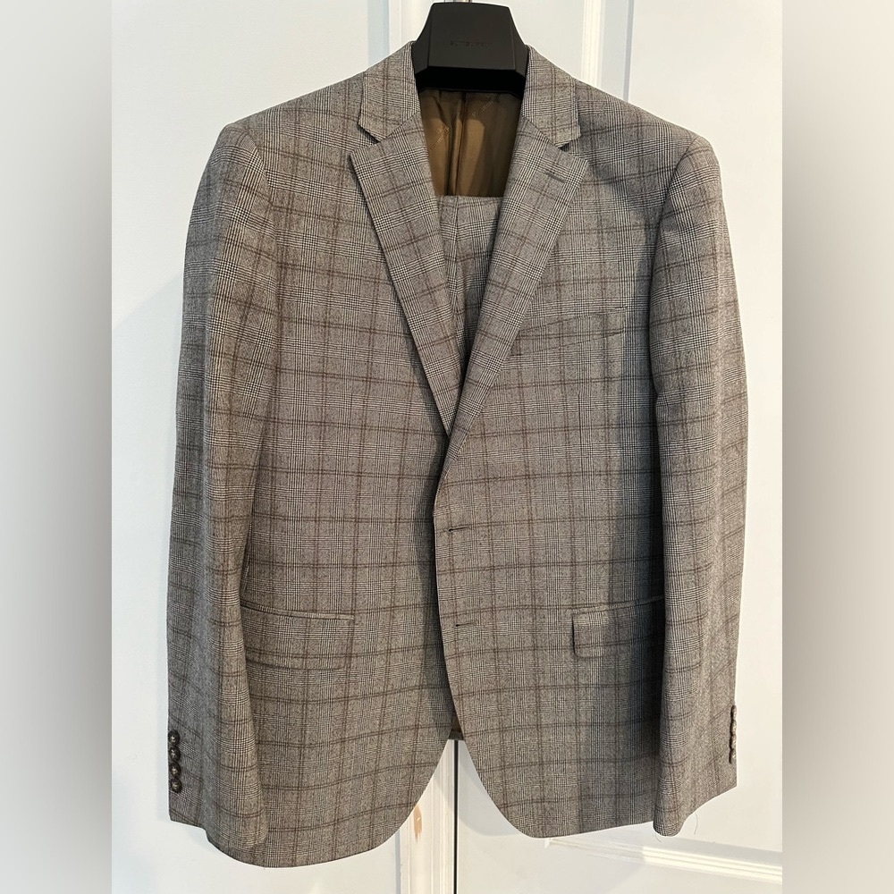 Men’s suit